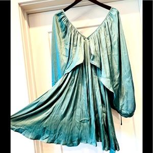 Elegant Silky Mint Green Dress with Sleeves